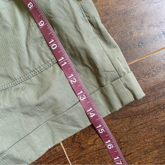 Loft Green Army Olive Green Belted Paperbag Shorts Neutral Normcore Size 6 - Picture 6 of 8